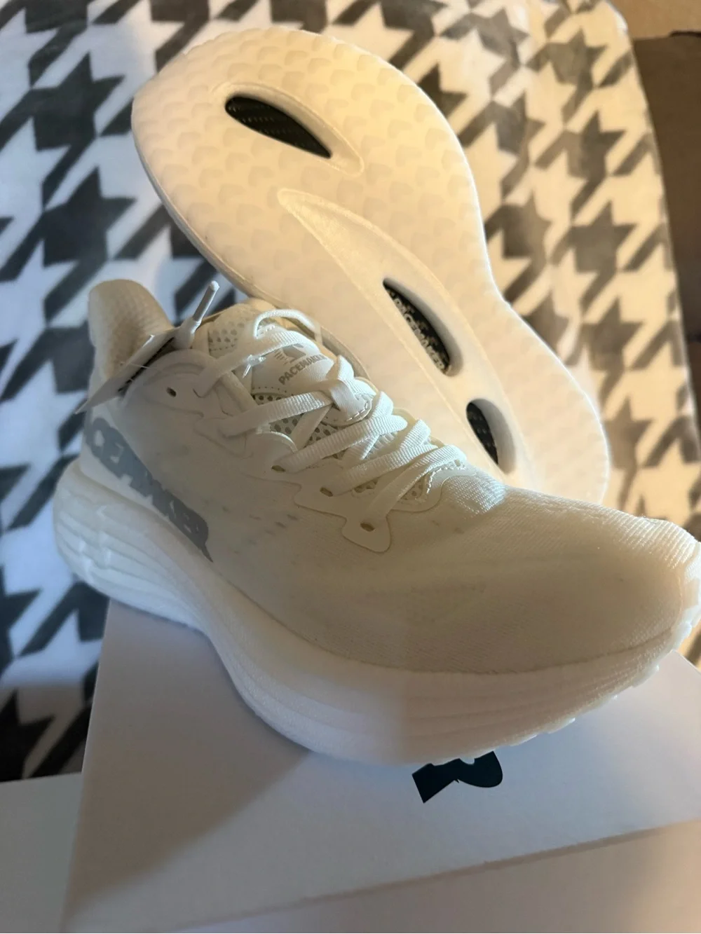 Pacemaker Men’s Low Top Lace-Up Athletic Sneaker White Solid